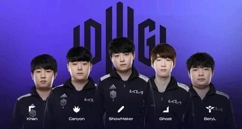 她在現場不 她在現場不