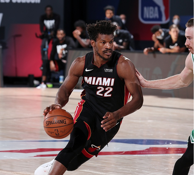 农民领先且 农民领先且